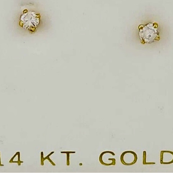 14k Gold Natural Round Diamond Solitaire Studs with screw backs &4 prong setting - Picture 3 of 11